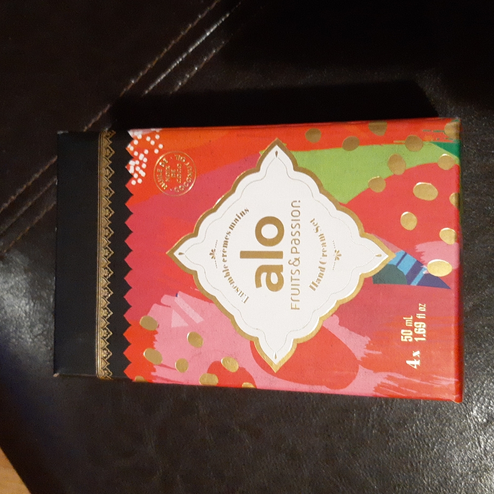 Alo Fruits & Passion Hand Cream Set
